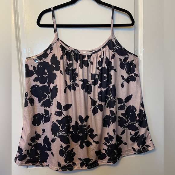 Plus Size 3XL Blush Pink Floral Print Women's Top - Picture 1 of 6